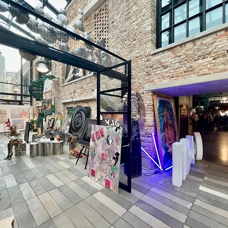 Apartamento Super Beauty Metro Wifi 65'tv Netflix Hbo Appletv+ Varsovia