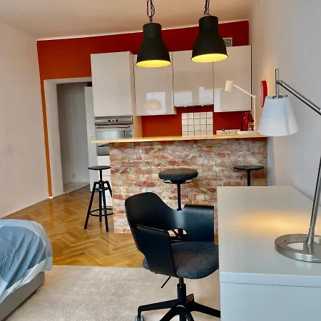 Super Beauty Metro Wifi 65'tv Netflix Hbo Appletv+