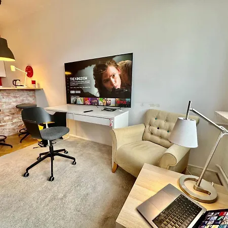 Super Beauty Metro Wifi 65’tv Netflix Hbo Appletv+ * Varsavia