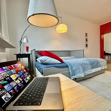 Apartment Super Beauty Metro Wifi 65'tv Netflix Hbo Appletv+ Warsaw