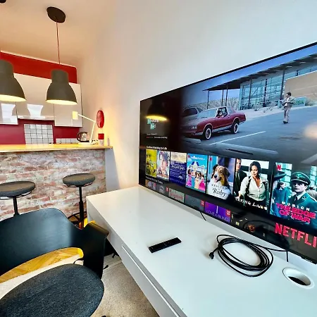 Super Beauty Metro Wifi 65'tv Netflix Hbo Appletv+