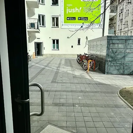 Super Beauty Metro Wifi 65'tv Netflix Hbo Appletv+ Lägenhet