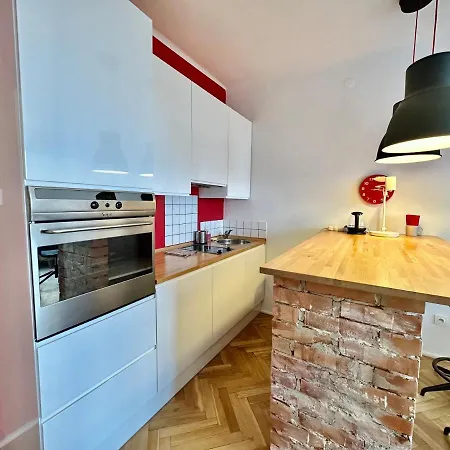 Super Beauty Metro Wifi 65'tv Netflix Hbo Appletv+ Appartement *