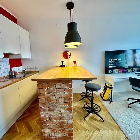 Appartement Super Beauty Metro Wifi 65'tv Netflix Hbo Appletv+ Warschau